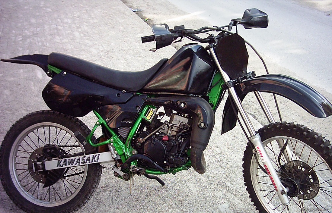 Kawasaki KMX 125 - 125er